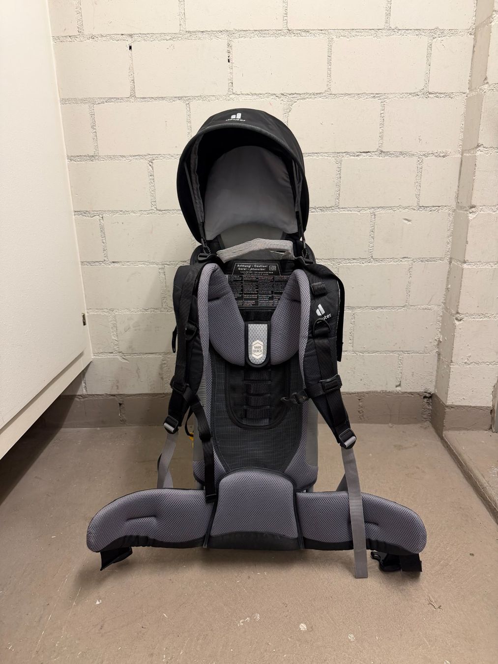 Deuter Bauch- & Rückentragen: Deuter Kid Comfort – Gebraucht aus Schliern b. Köniz von plebnificent