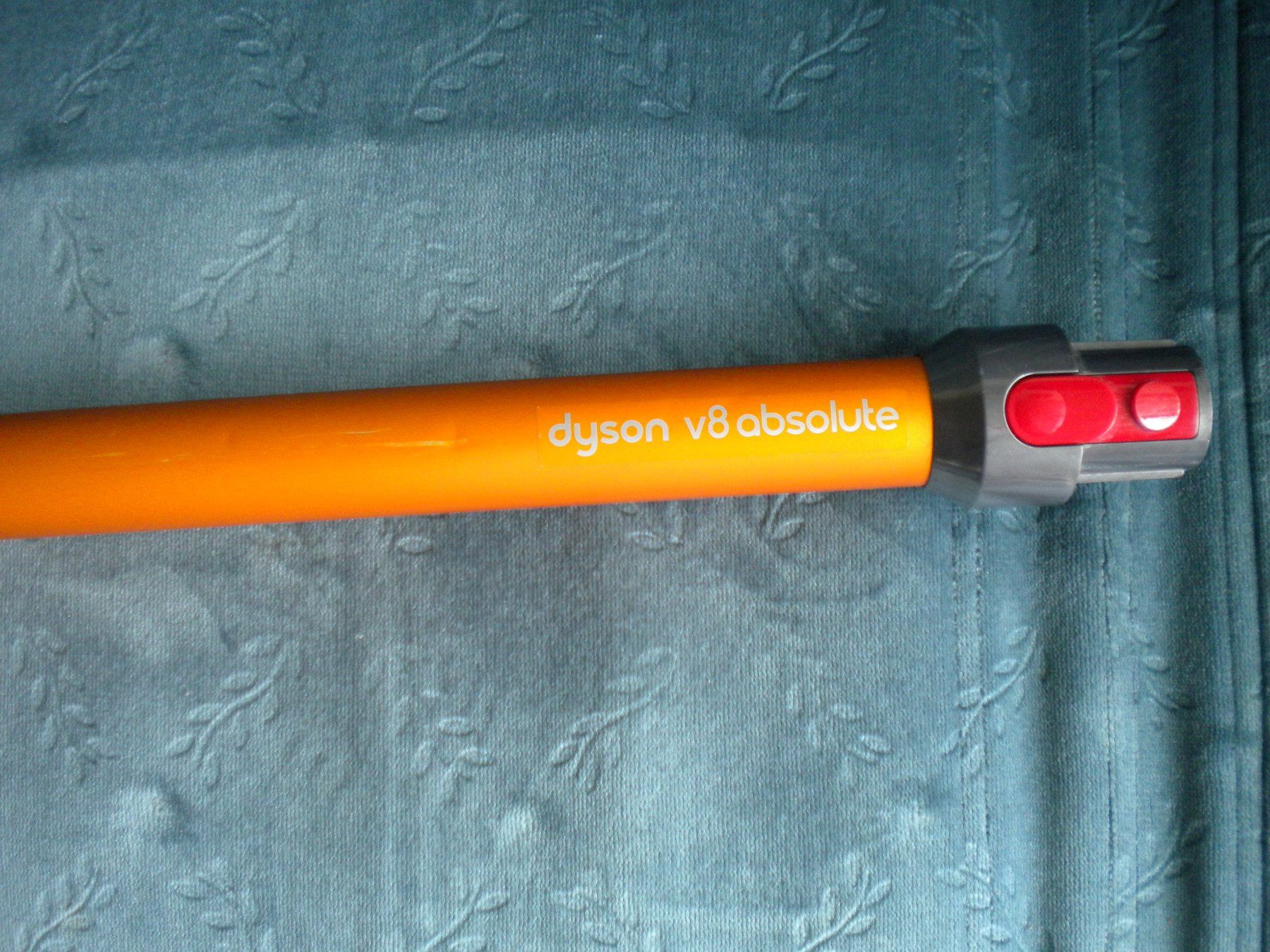 Dyson Aspirapolveri & Accessori: Dyson V-8  Absolute Akkustaubsauger Rohr – Usato da Spreitenbach venduto da Sniper8952