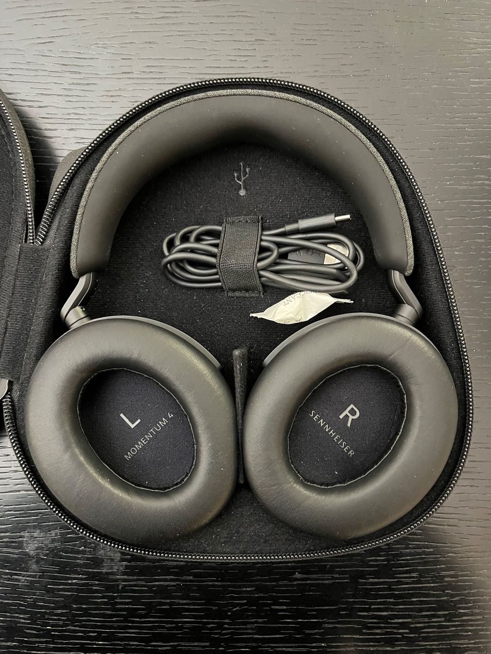 Sennheiser Cuffie: Neu: Sennheiser Momentum 4 Wireless – Nuovo e nell'imballaggio originale da Bern venduto da PrettyGood 2