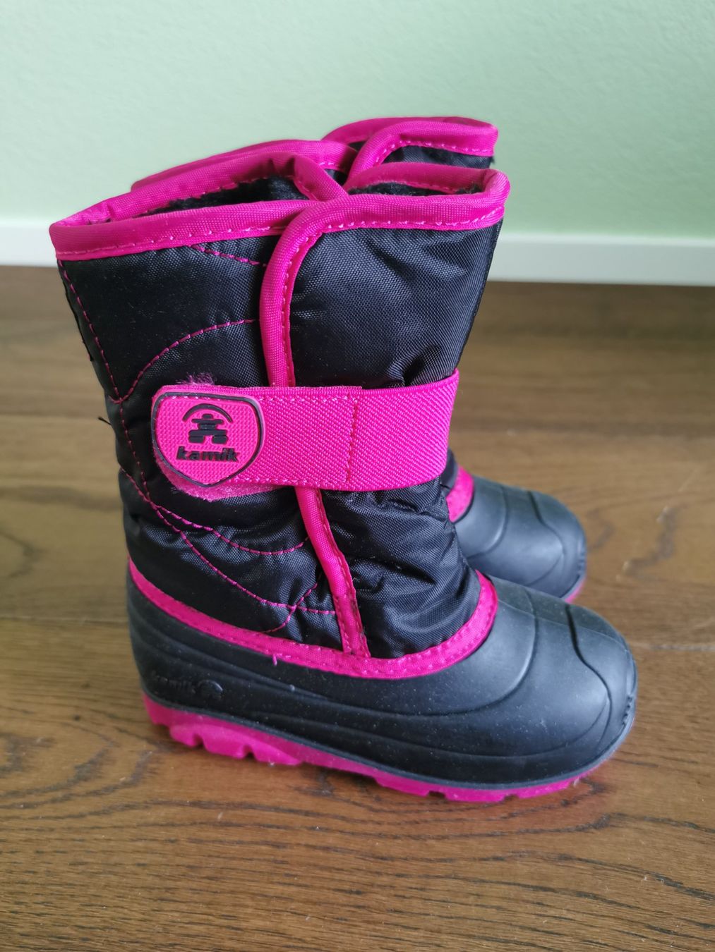 Kamik Scarpe per ragazze: Kamik Winterschuhe Snowbug 3 Gr. 26 – Nuovo (secondo la descrizione) da Ennetmoos venduto da jol_y96x 2