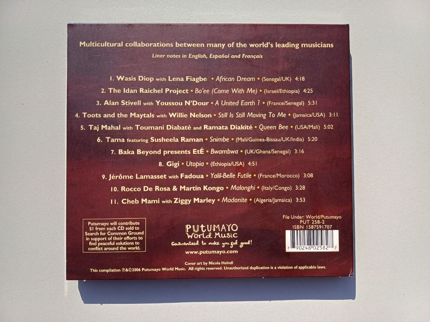 CD: Putumayo presents "One World, many Cultures" CDdigipack neuf – Nuovo (secondo la descrizione) da Begnins venduto da Drastic-Sound 1