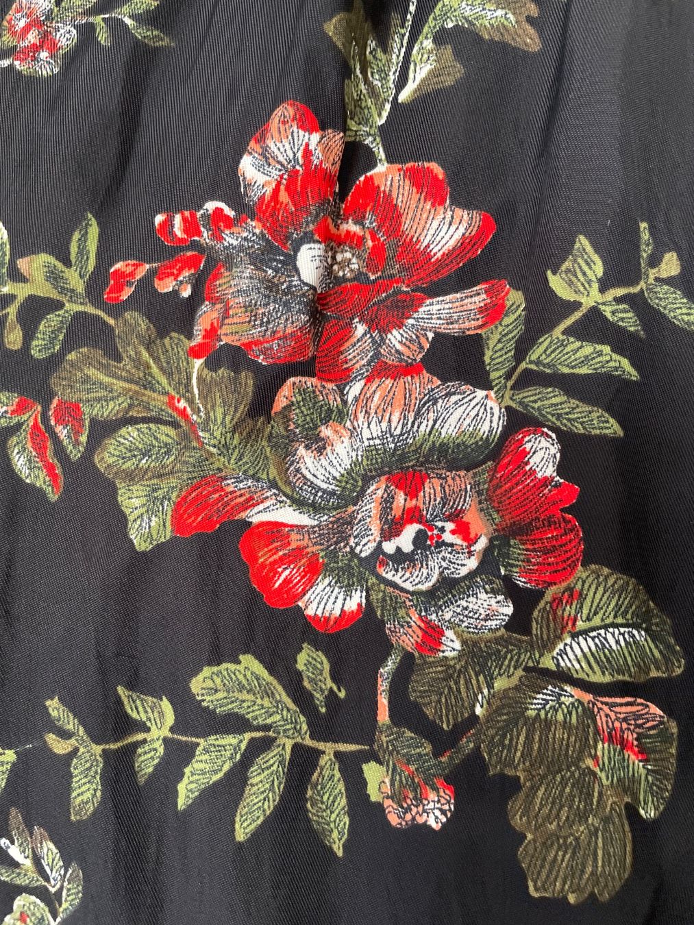 Mango Vestiti: Mango Kleid Grösse S mit Blumen Rosenmuster – Usato da St. Gallen venduto da Shazzz 8
