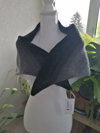 Dreiecktuch/Schultertuch gehäkelt, Grösse: 120x60cm