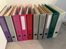 10 Ordner schmal, guter Zustand
