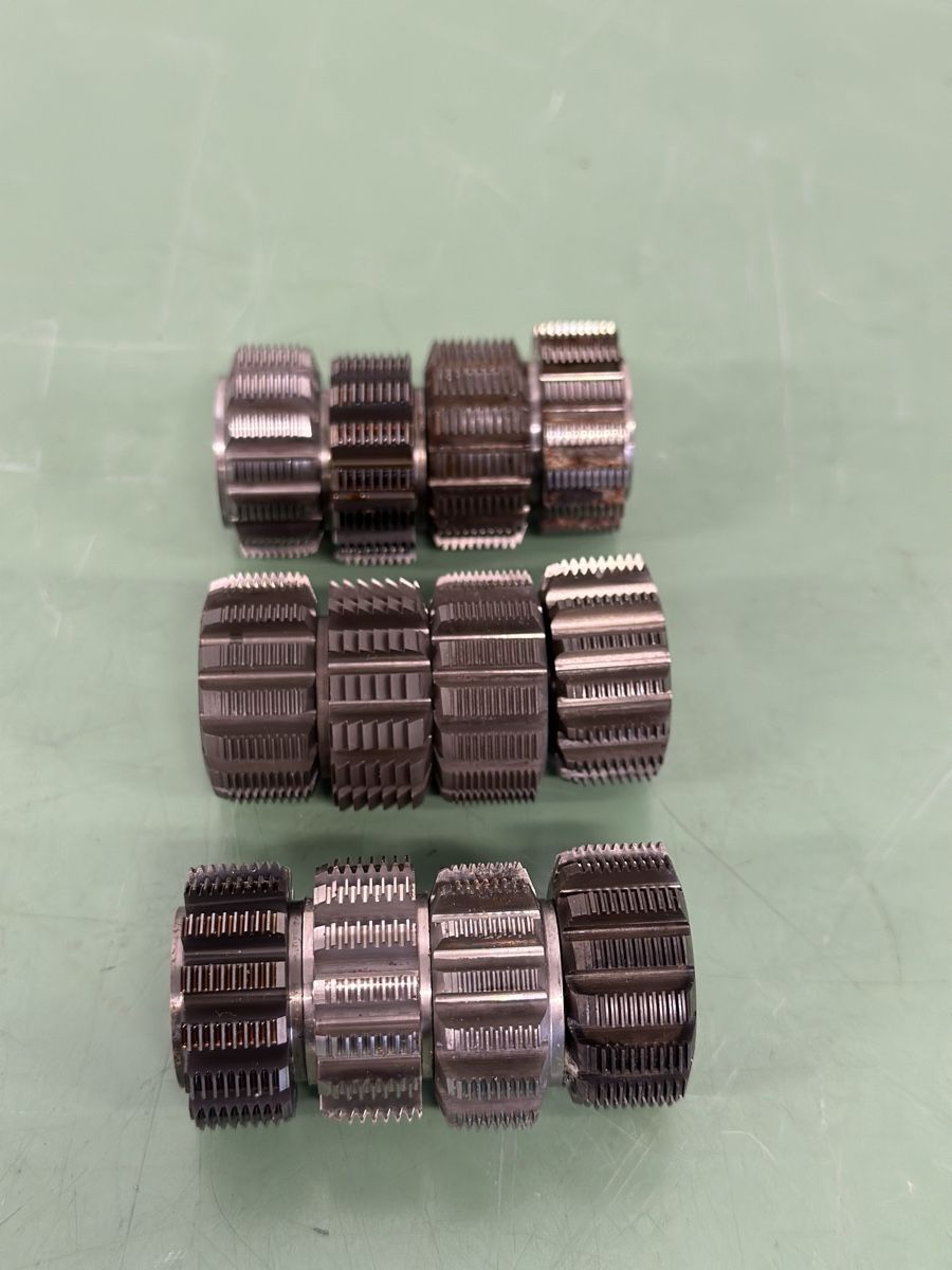 Tutti gli attrezzi: 12x Mikron gear cutting modules.  – Nuovo e nell'imballaggio originale da Aarberg venduto da SNMachines 4