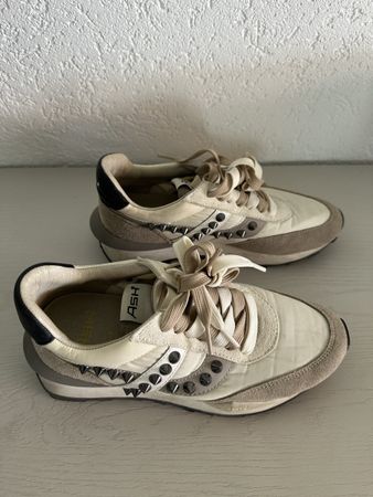 Sneakers ASH cloutées