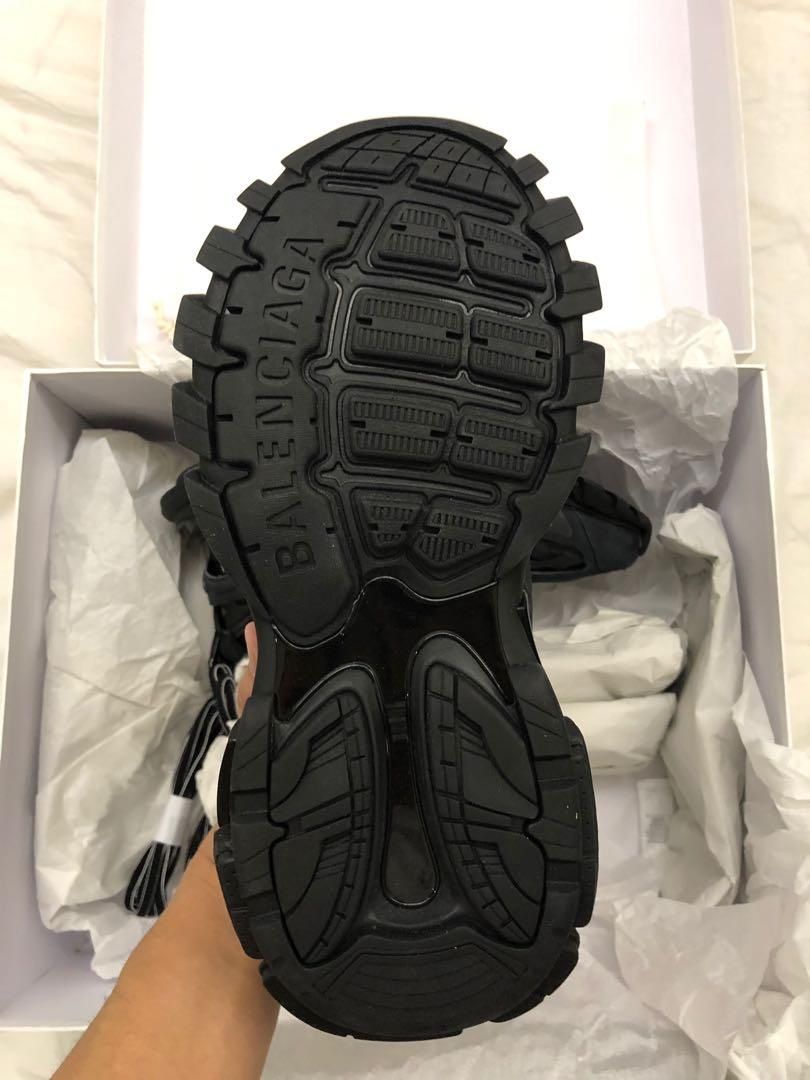 Balenciaga Herrenschuhe: BALENCIAGA Track Sneakers GR/42 – Neu und originalverpackt aus Weinfelden von  3