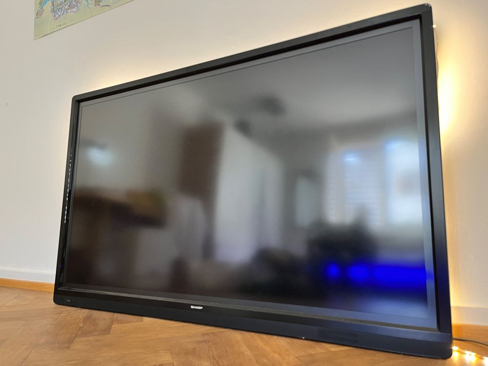 Sharp 60″ Big Pad Bildschirm Touch Screen (Gebraucht) in Zürich für CHF ...