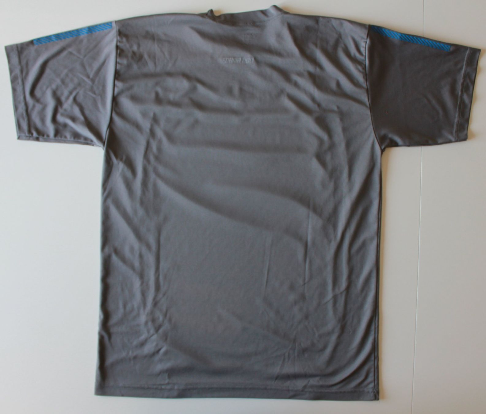 Adidas T-Shirts: T-shirt Adidas t. M – Gebraucht aus Peseux von Gilloss 2