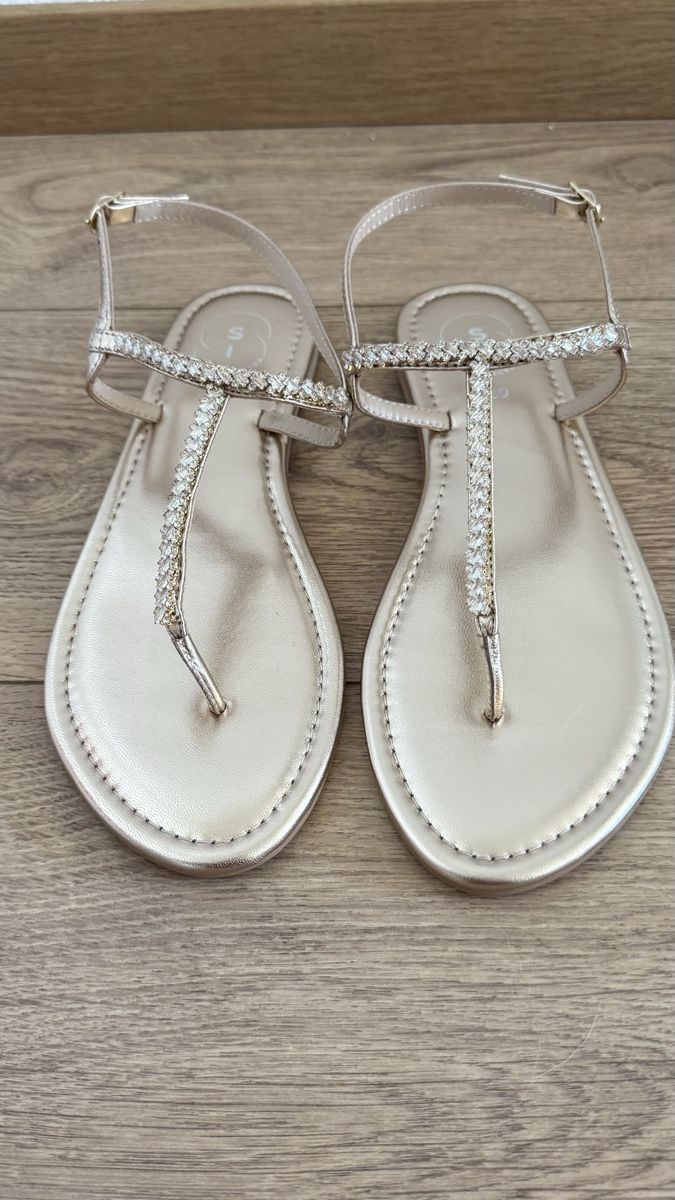 Chaussures femmes: Ledersandalen mit Steinen. Neu – Neuf avec emballage d'origine à Schaffhausen par R_Muzh 2