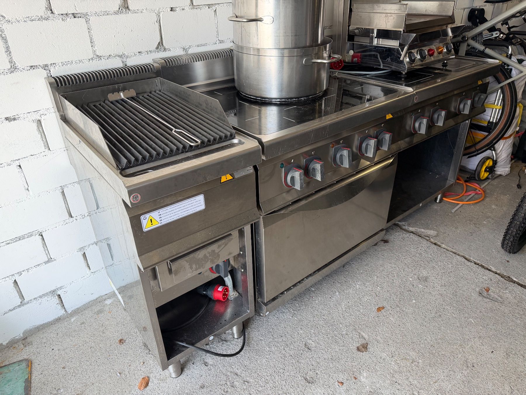 Cucine: Gastronomie Herdot Pfannen Ablage – Usato da Weesen venduto da AmdenLodgeOliEschler 1