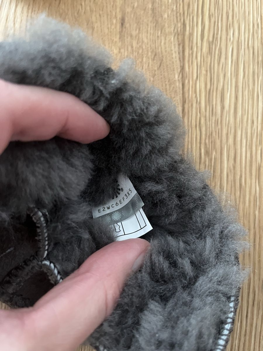 Ugg Scarpe per ragazzi: Ugg Baby, Gr. 18 – Usato da Interlaken venduto da fbnscl 3