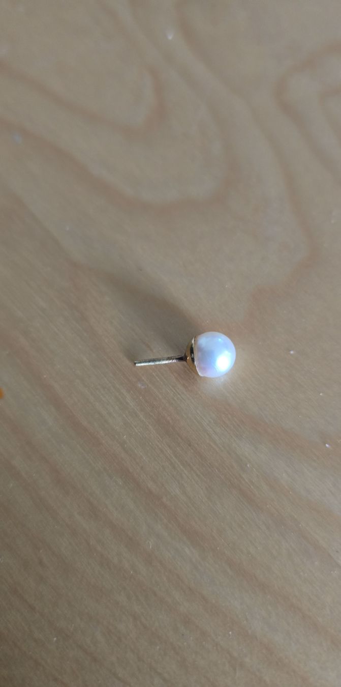 Ohrringe & -stecker: Ohrstecker Perle 18 auf Karat Gold – Gebraucht aus Rüti b. Büren von Skorpi789