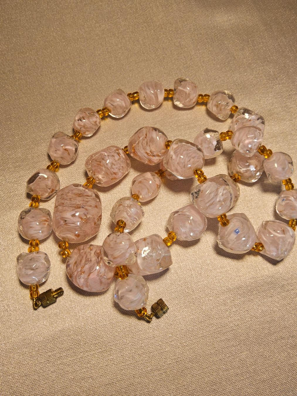 Murano Catenine: Vintage Murano Glaskette, Hellrosa/Goldig, ca 1960 – Usato da Zürich venduto da SciTec 7