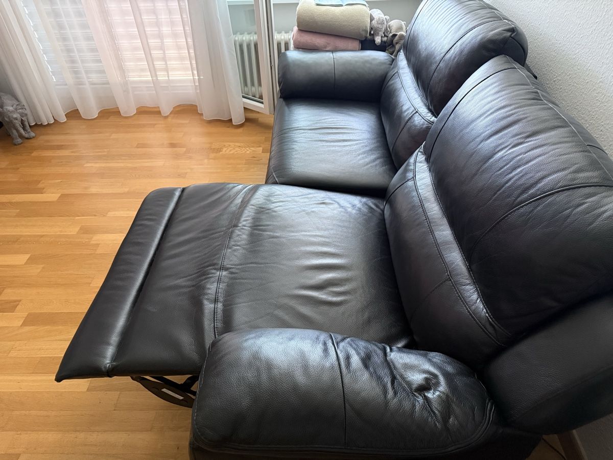 Conforama Divani: Sofa in pelle – Usato da Muttenz venduto da rdo_8cvx 4