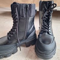 Schwarze Boots Gr. 37 - Neu von Catwalk