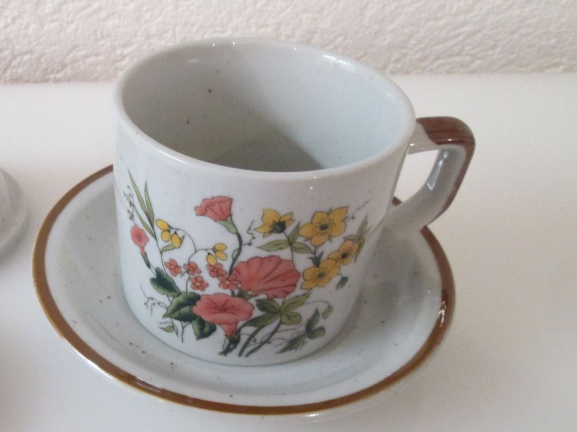 Tazze: Tasse mit Unterteller – Usato da Movelier venduto da KRASI61 5