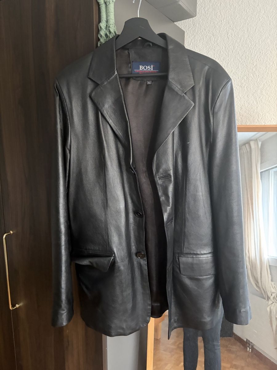Jacken: Oversized Lederjacke – Gebraucht aus Zürich von and_hr8r