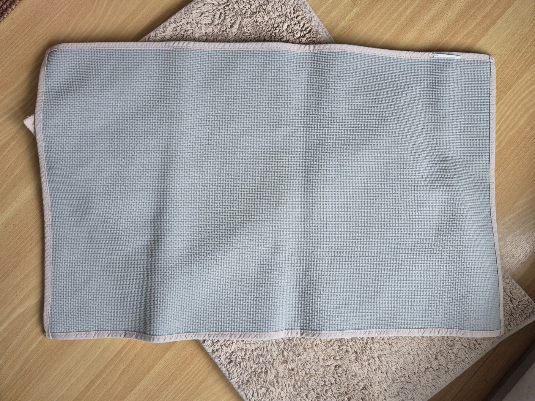 Ikea Tappeti: Badezimmer Teppiche beige 3 Stk. – Usato da Buttikon SZ venduto da PichlerS 1
