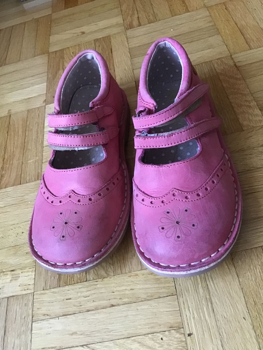 Kickers Scarpe per ragazze: KICKERS Mädchen Lederschuhe , Grösse 34. – Usato da Seuzach venduto da Tureda