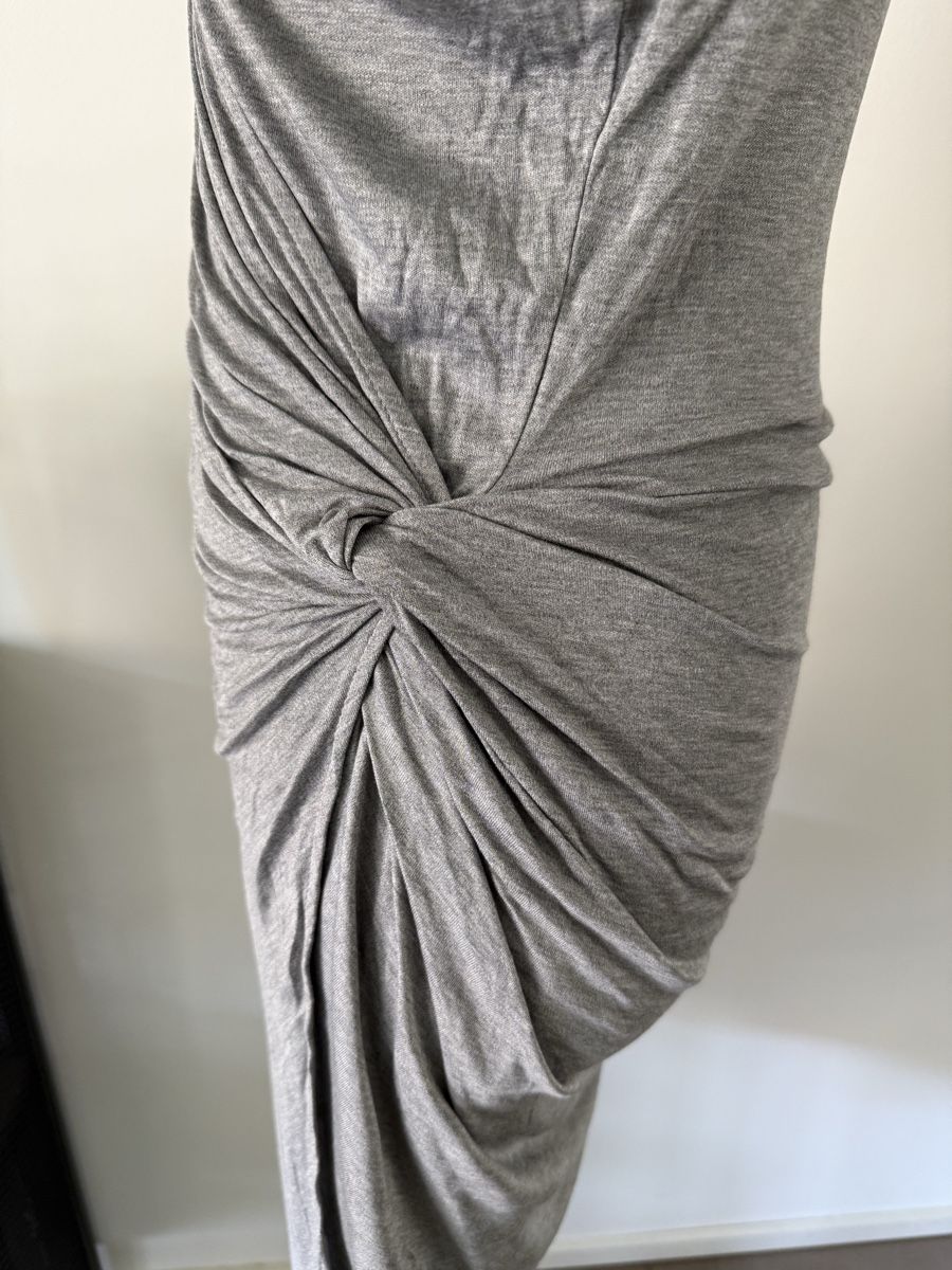 H&M Kleider: H&M Midikleid Grau Drapiert Viskose Elegant Gr.M – Gebraucht aus Lugano von rebecca.wardrobe 5
