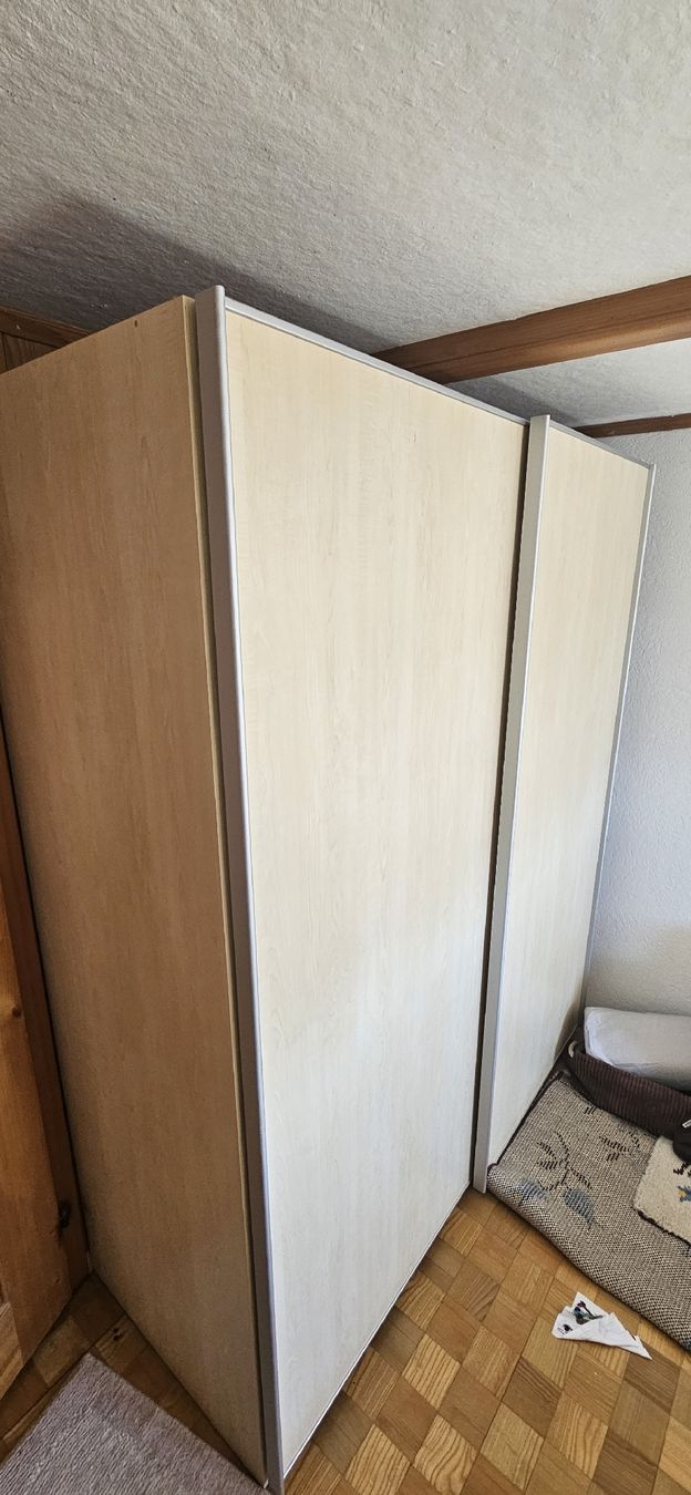 Armadi: Massiver Kleiderschrank – Usato da Belp venduto da Ginus85 4