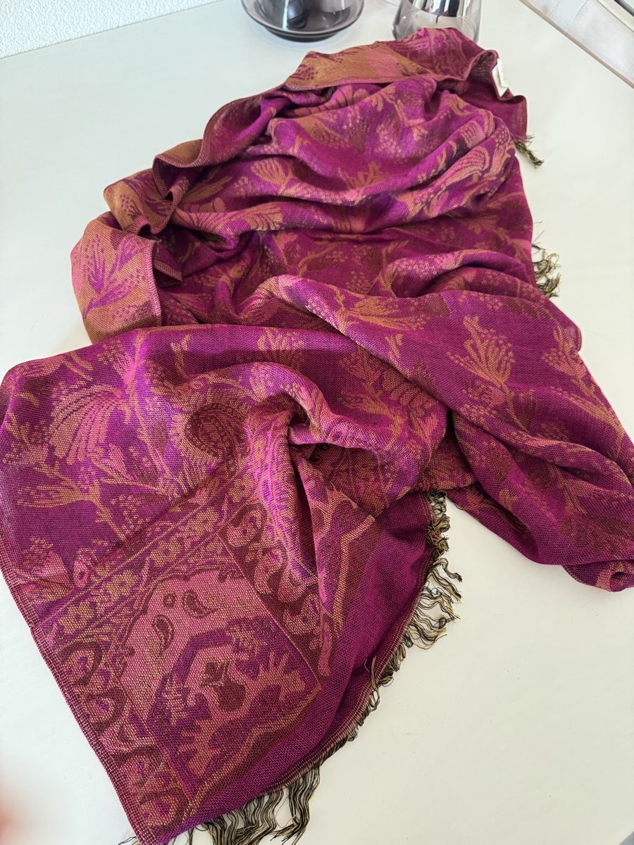 Foulard & Sciarpe: Wunderschöner Schal Pink/Goldtöne – Usato da Oberglatt ZH venduto da jul_nhy7