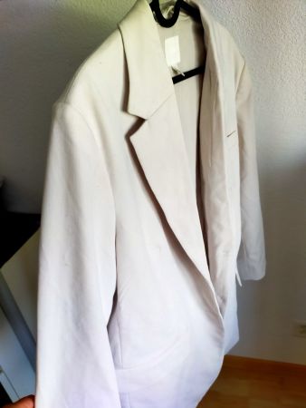 Oversized Blazer Grösse M schwerer Stoff