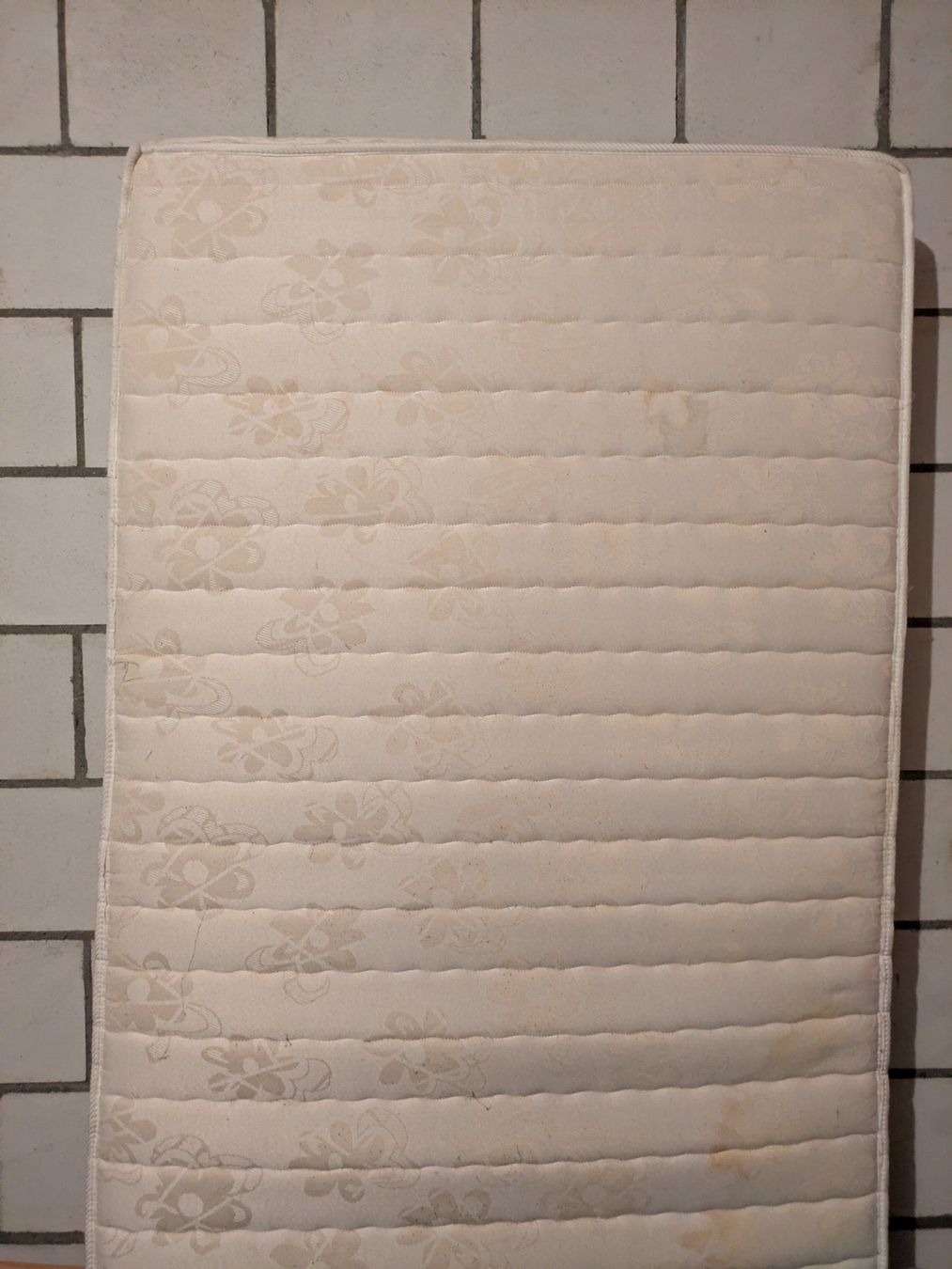 Ikea Matelas: Matratze – D'occasion à Utzenstorf par dil_7bt7