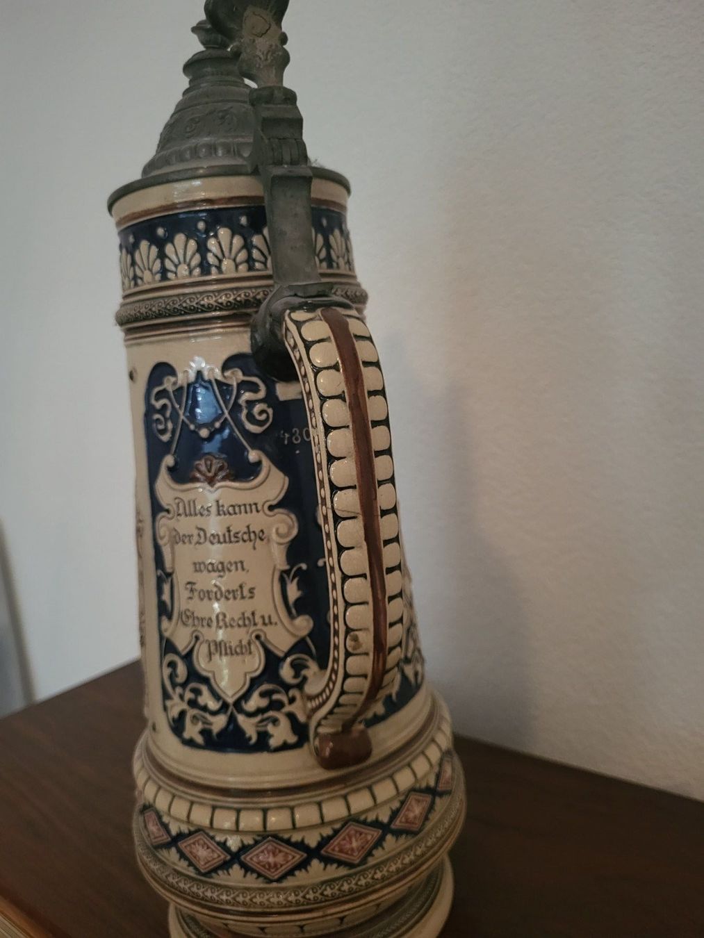 Tutte le decorazioni: antiker Bierkrug – Usato da Altnau venduto da RenaltoK