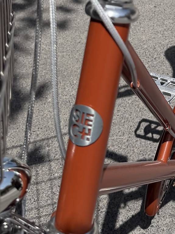 Siech Vélos: Siech Comfort Damenvelo mit Korb – Neuf (Voir description) à Zürich par fre_pkm6 3