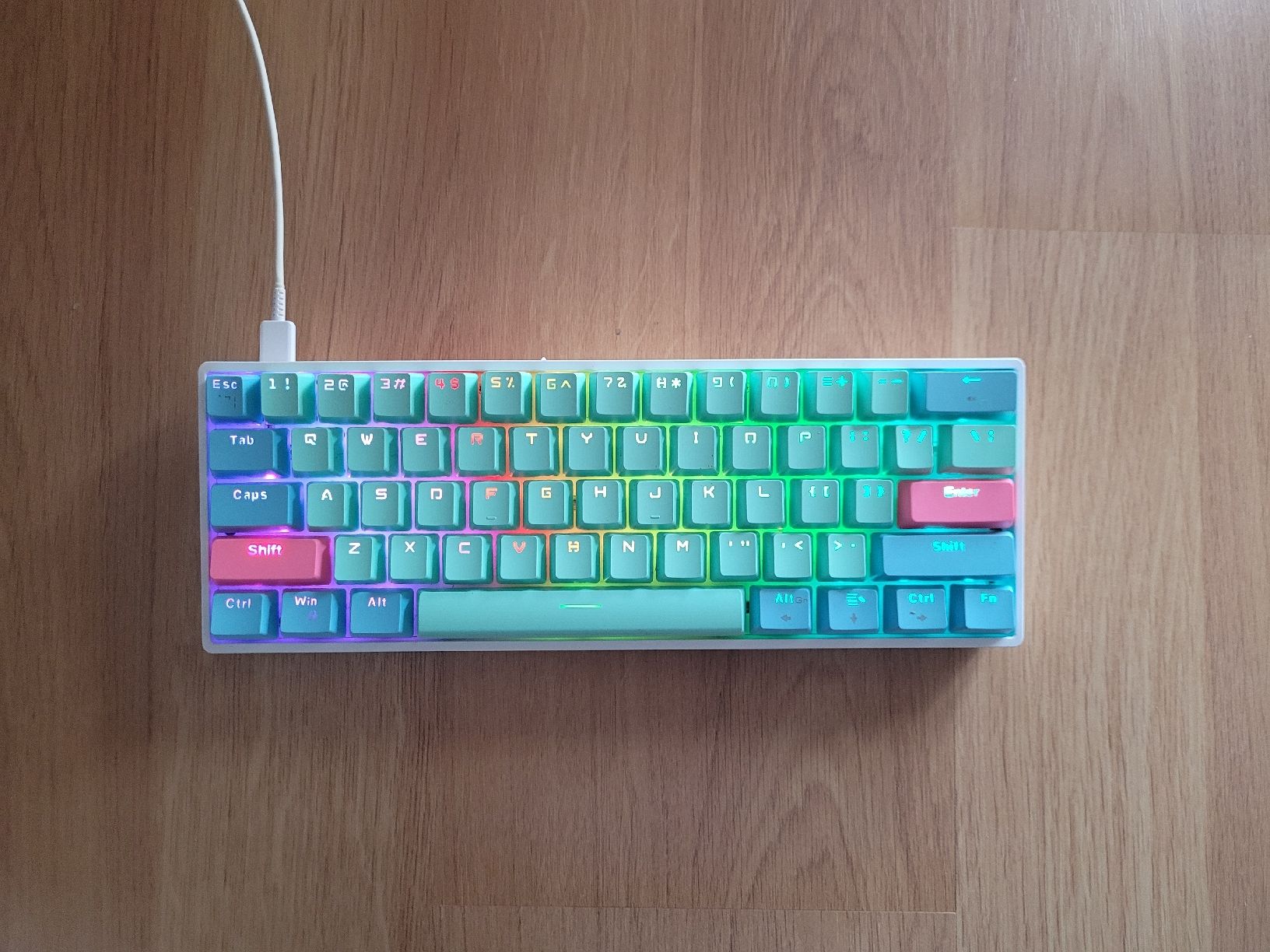 Tastaturen: Custom Gaming Keyboard – Neu (gemäss Beschreibung) aus Tecknau von therealdodoo 1