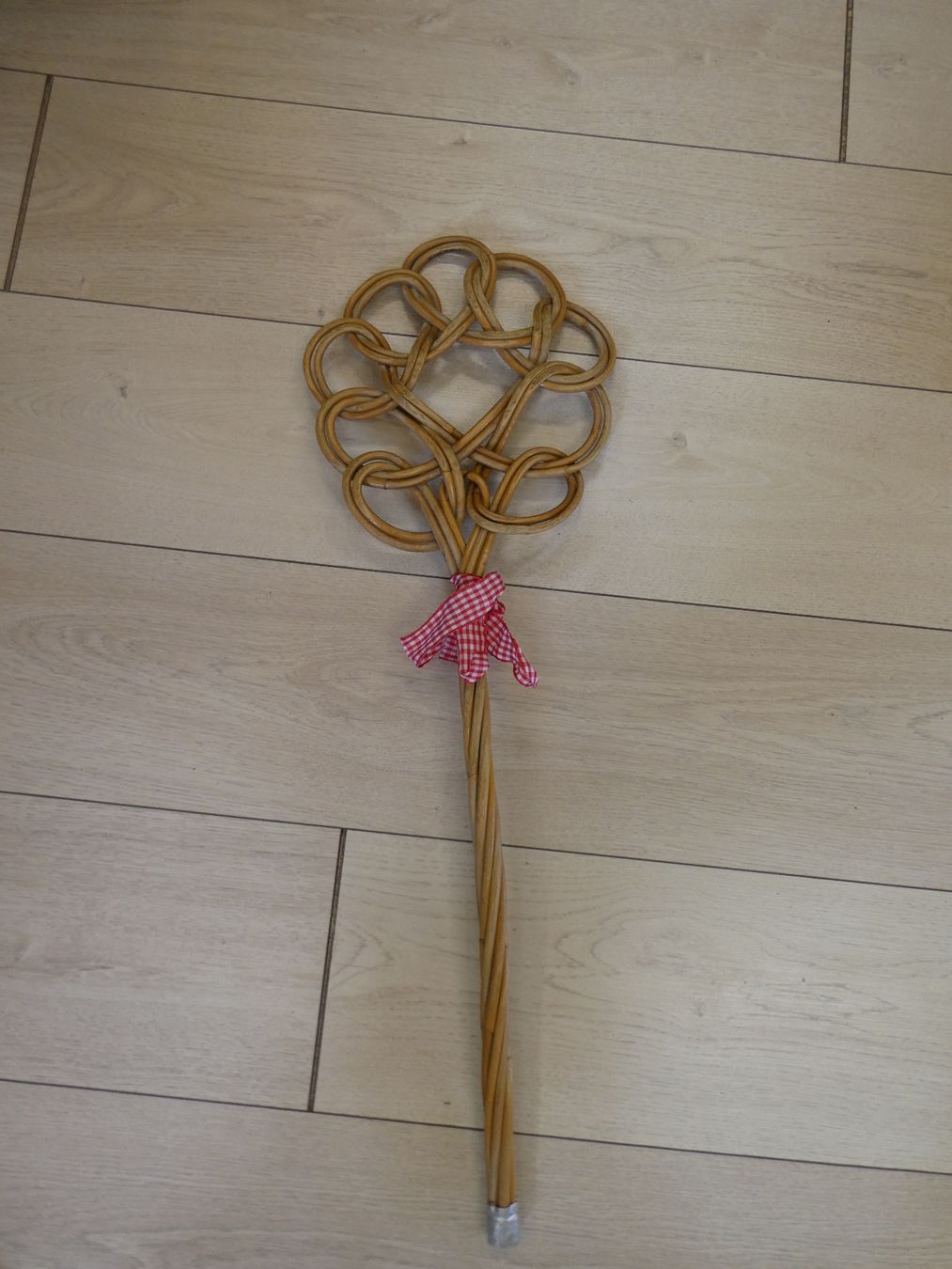 Tutti gli attrezzi: Teppichklopfer antik Vintage Nr. III – Usato da Rafz venduto da Powacaddy