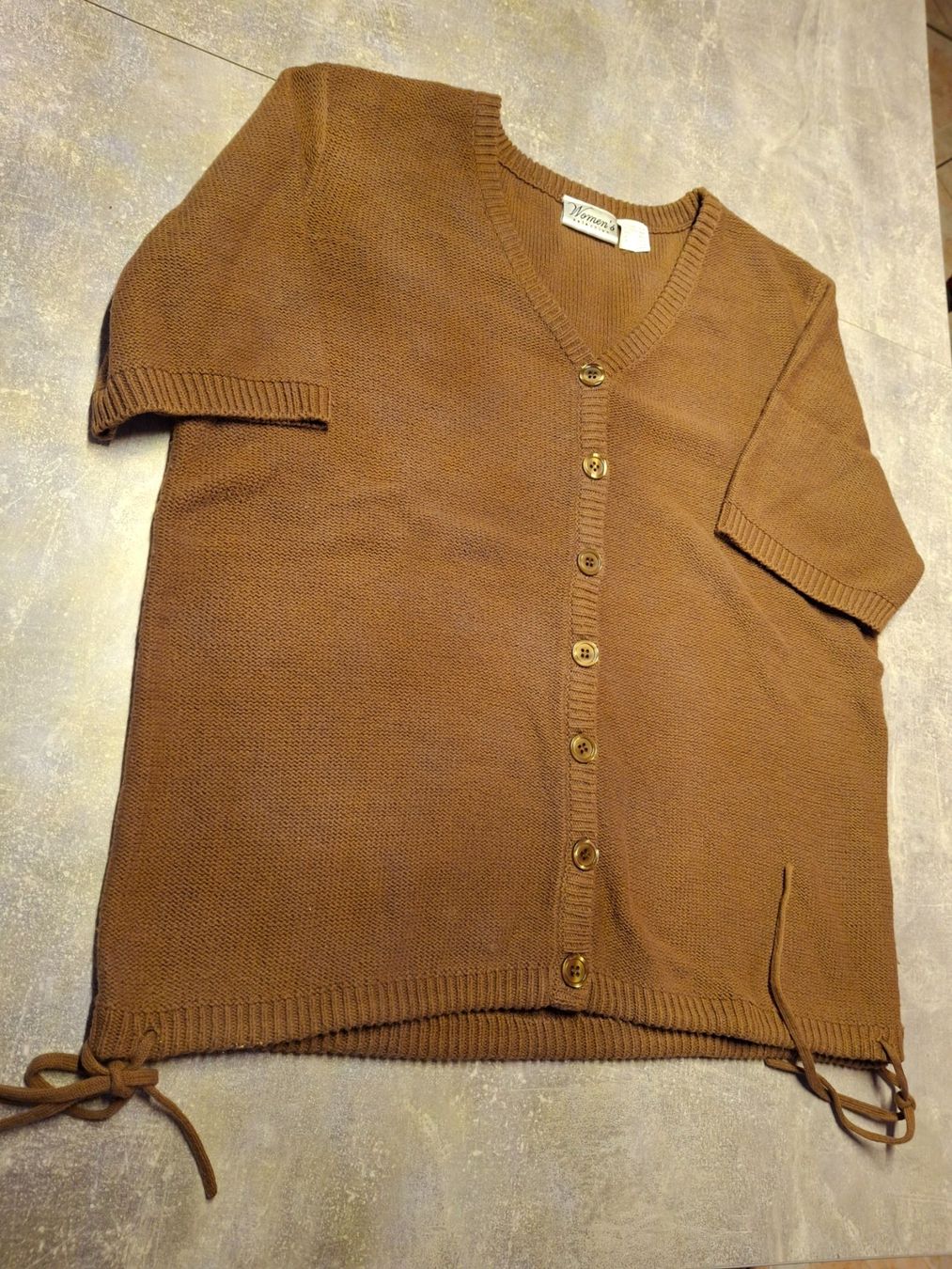 Pullover & Sweatshirts: Pull manches courtes taille 40/42 marque Women's 45% coton – Gebraucht aus Villiers von san_jn5w