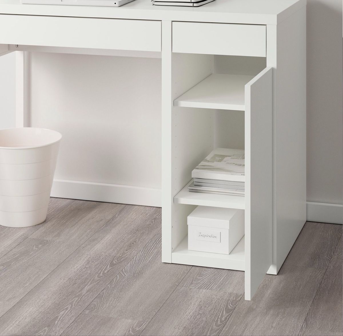 Schreibtische: IKEA MICKE bureau 105x50 – Gebraucht aus Lausanne von leonor.cmpl 1