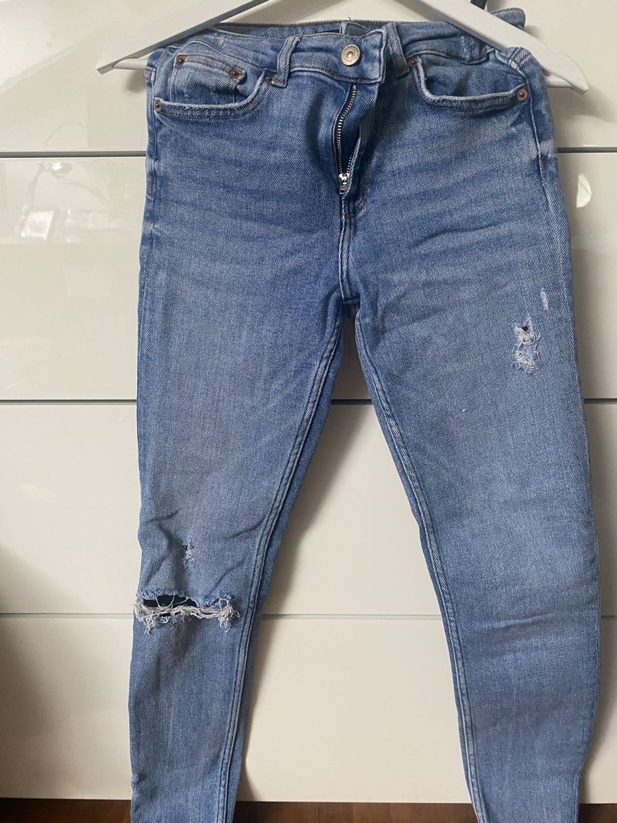 Zara Jeans: Ripped Jeans Zara Gr. 36 – Usato da Obfelden venduto da andrinamariaa