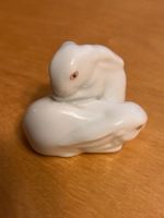 Süße Herend Porzellan Hasenfigur weiss zwei Hasen gebraucht