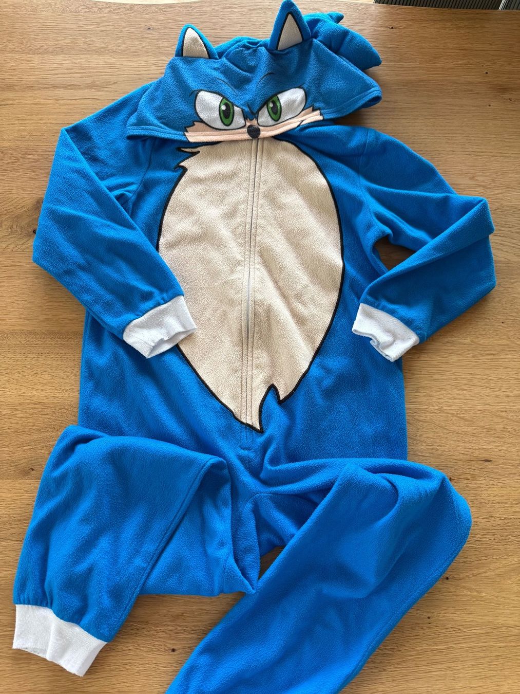 Tute: Sonic Onesie Jumpsuit Grösse 6-7 – Usato da Goldswil venduto da Fisel 1