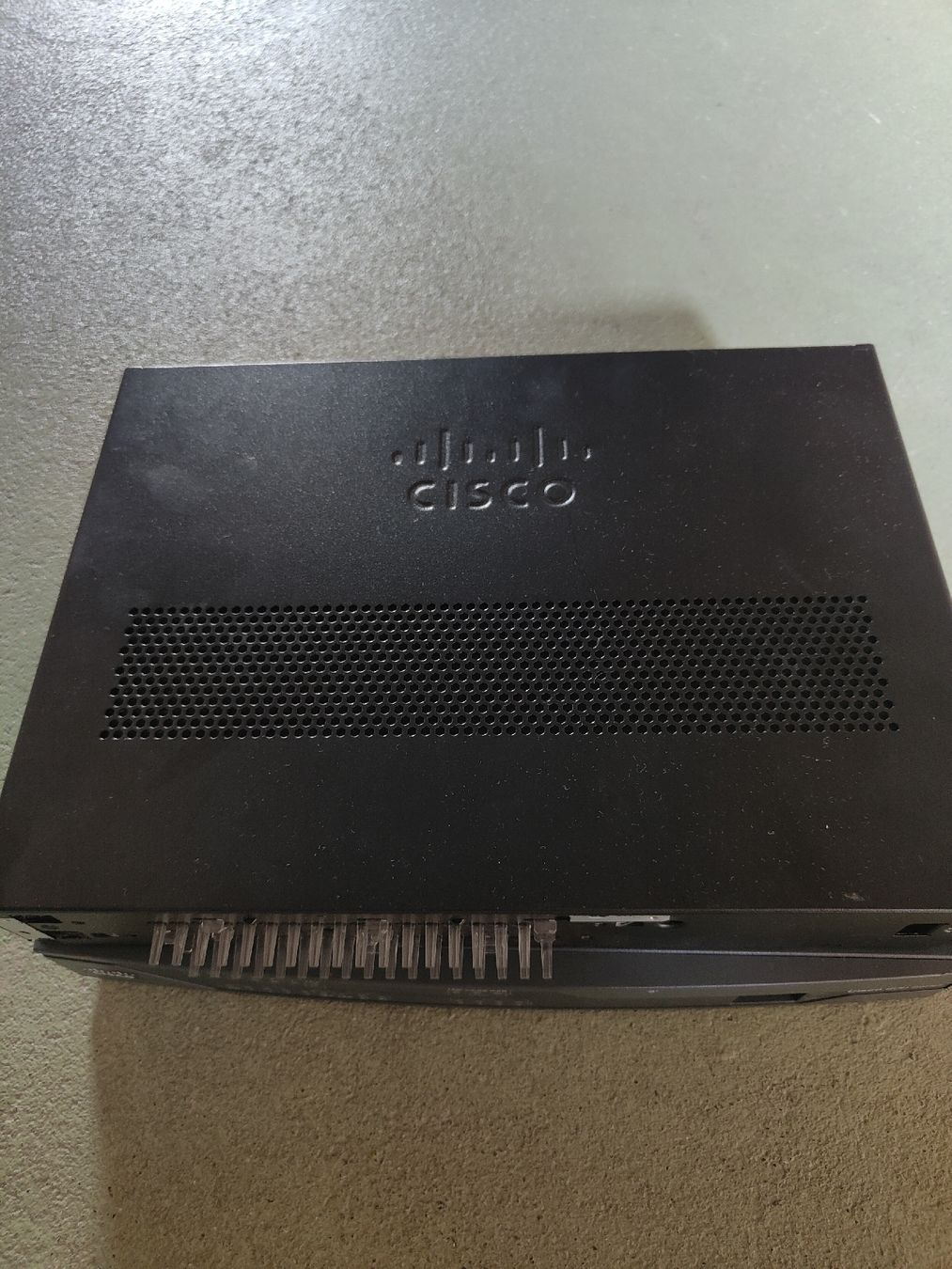 Modems & Router: Cisco C891F Router. – Defekt aus Thun von wol_krx6