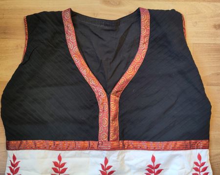Schwarzweisse indische Tunika (Haaszy), Gr. M