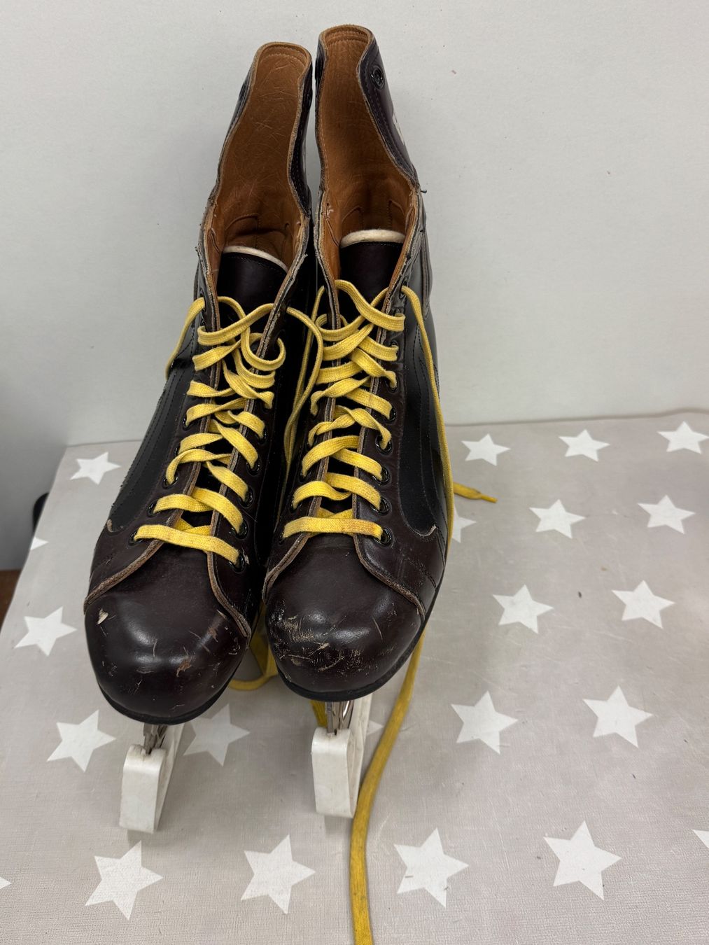 Pattini da ghiaccio: Schlittschuhe Graf Hunter Gr. 43 – Usato da Rafz venduto da Powacaddy 3