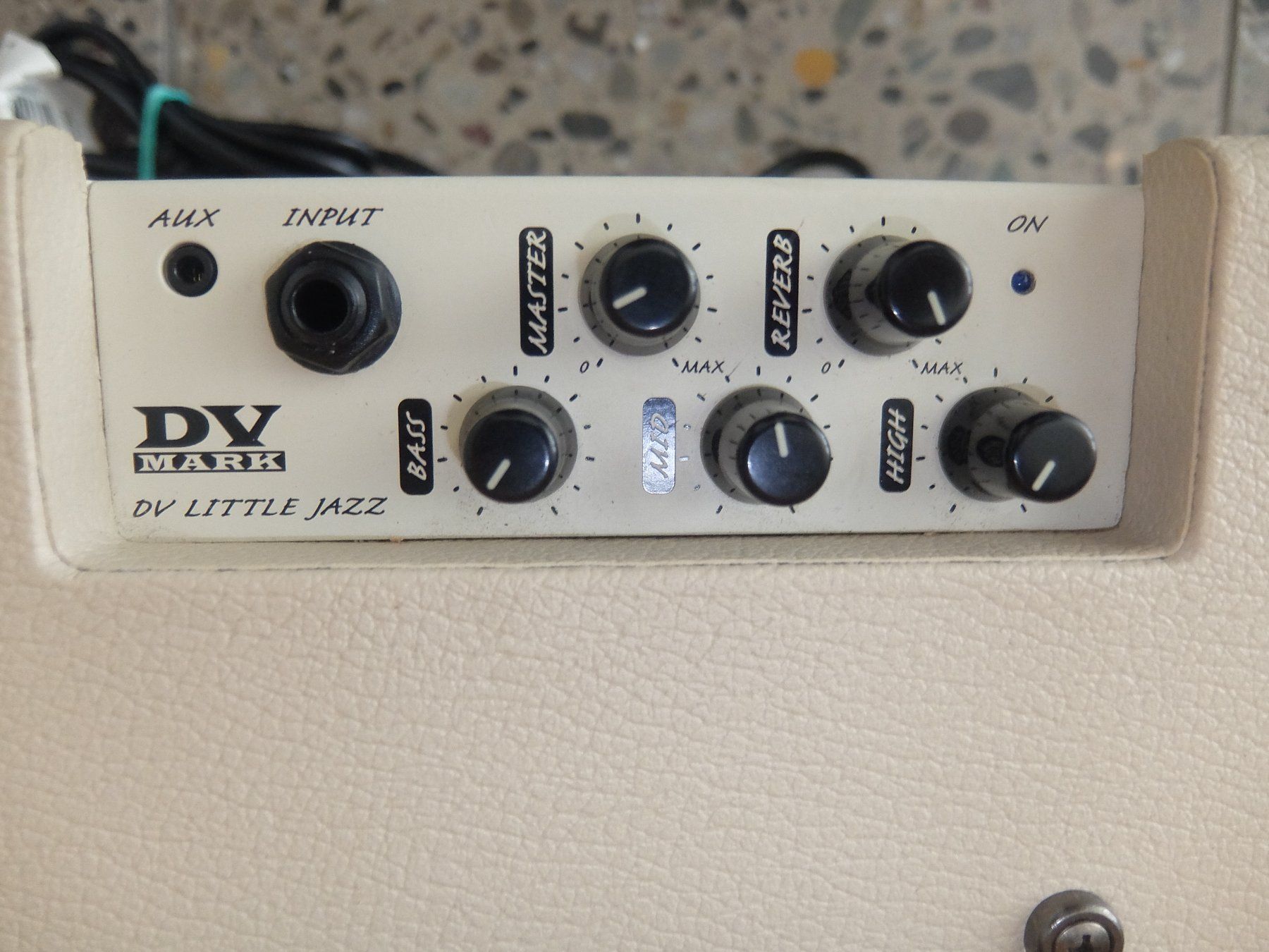 DV Mark Verstärker: DV-Mark Little Jazz Guitar Combo Amp – Gebraucht aus Basel von Elektronik_Markt 6
