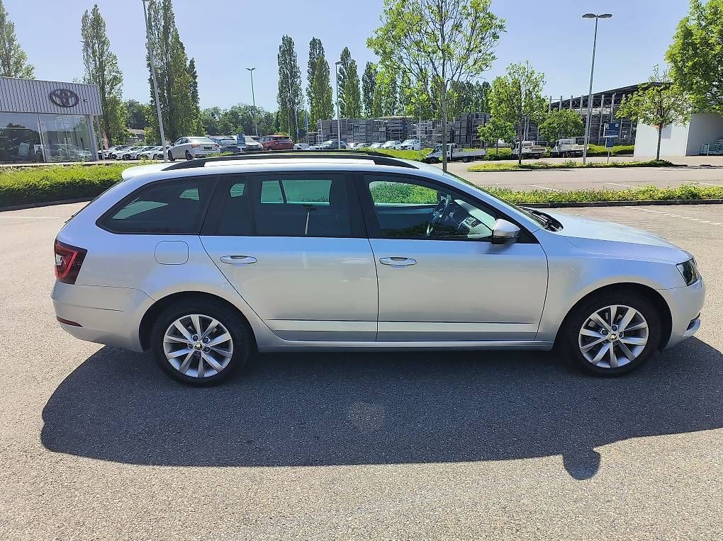 Skoda Automobili: Skoda Octavia 2.0 Diesel – Usato da Uzwil venduto da mci_jbw8 1