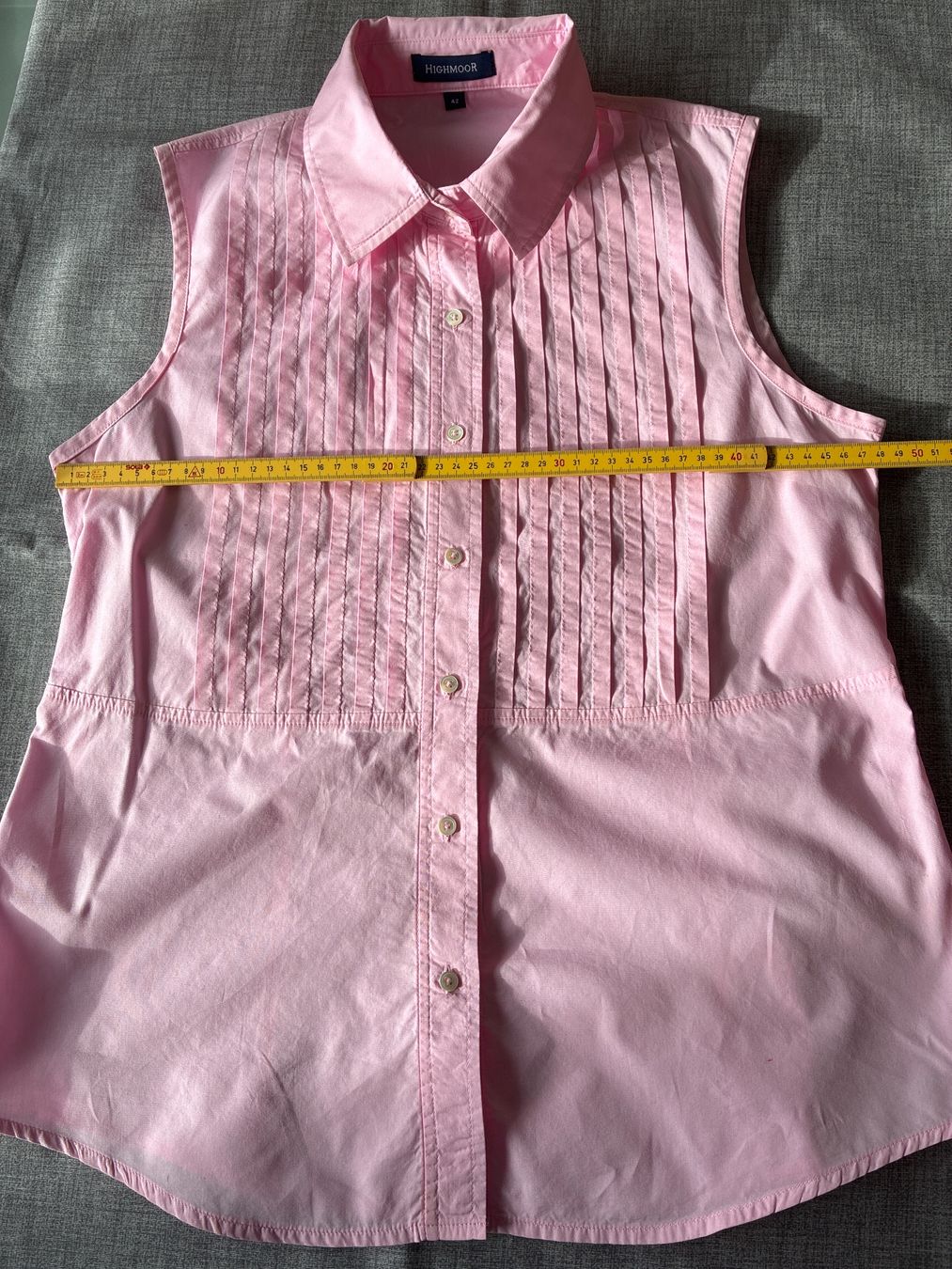 Blusen: Ärmellose Bluse mit Biesen von Highmoor Gr 42 – Gebraucht aus Davos Platz von nanigl 5