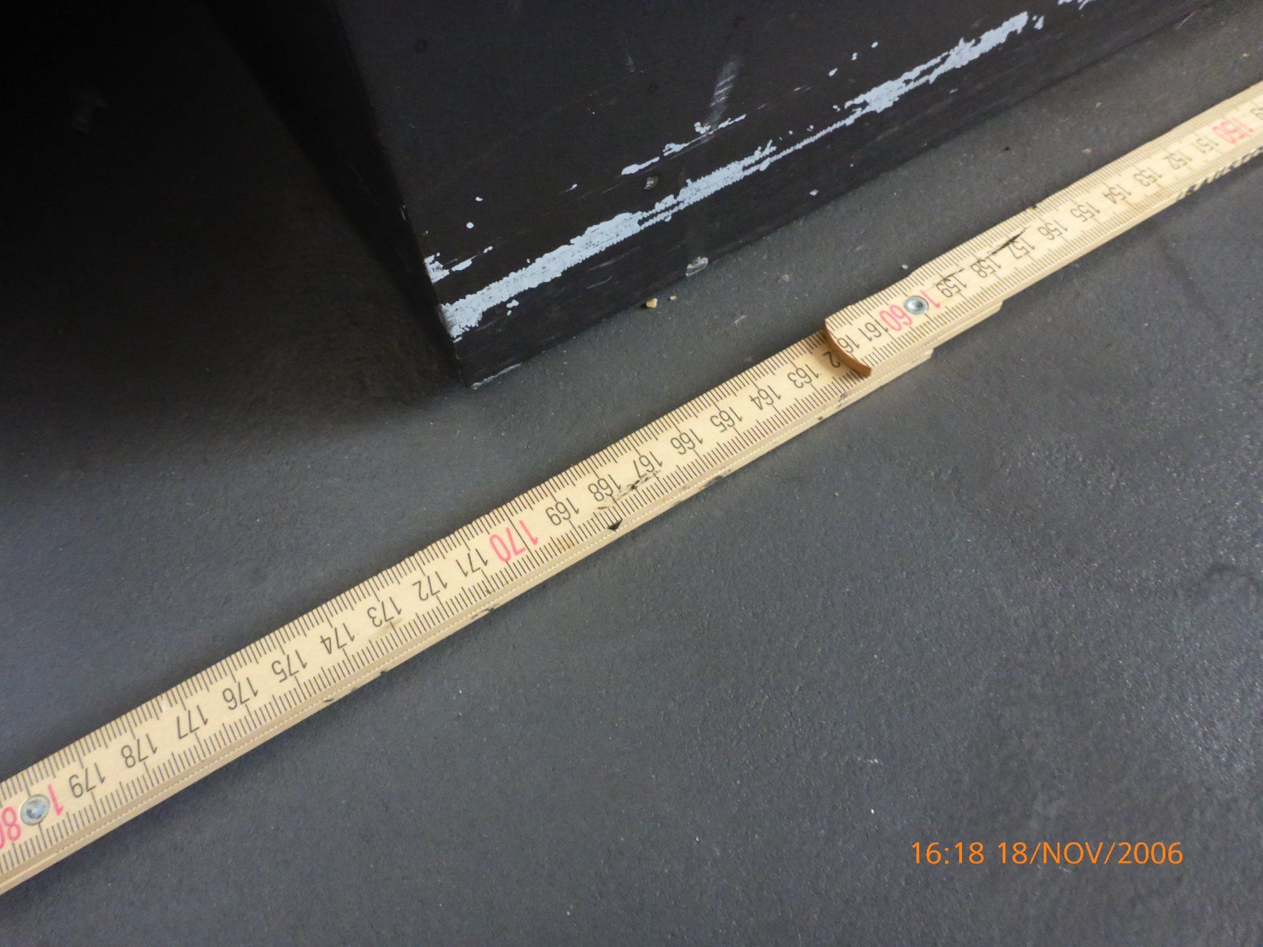 Stufe caminetto: Cheminée Raumteiler 170 x 170 x 80 cm – Usato da Pfäffikon ZH venduto da schneiro 3