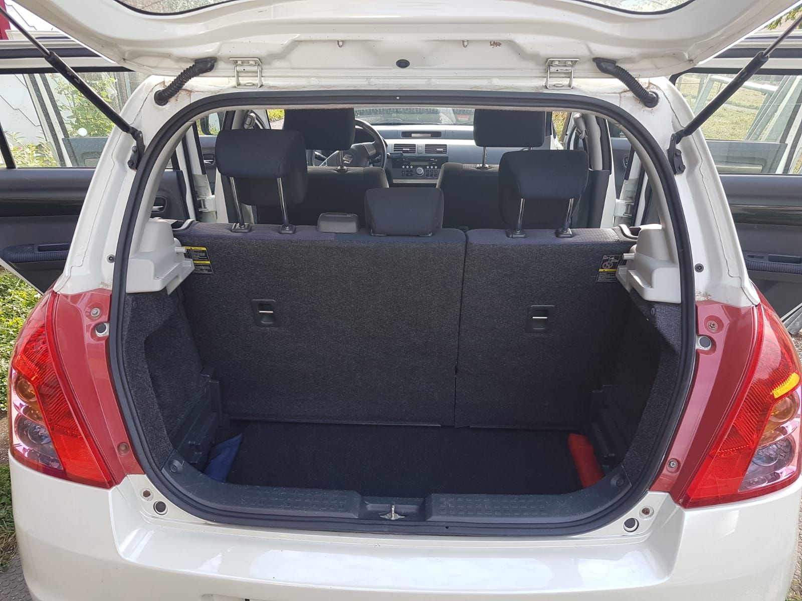 Suzuki Autos: Suzuki Swift 1.3 4WD – D'occasion à matzendorf par Schmiedematt 3