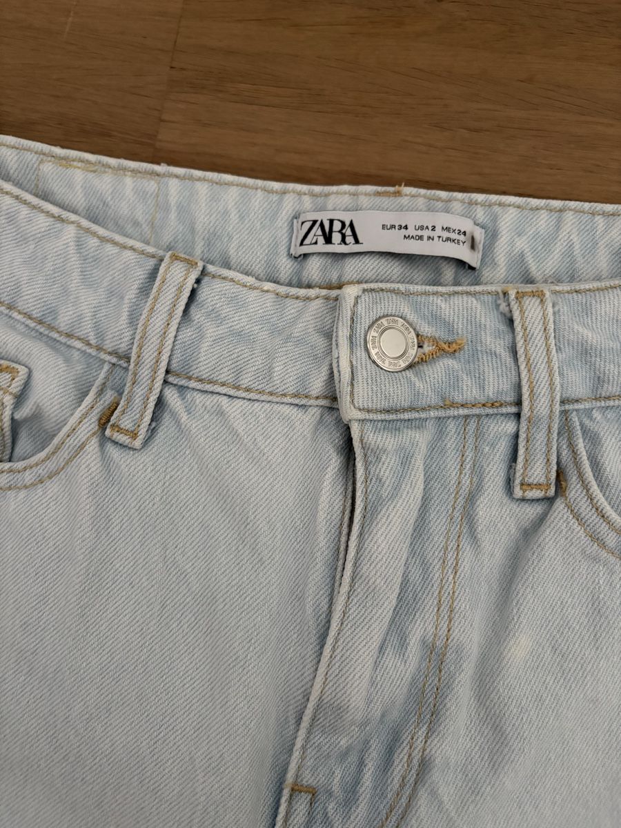 Zara Jeans: Zara Jeans Hellblau, Gr. 34 – Usato da Embrach venduto da ale_v5qn 1