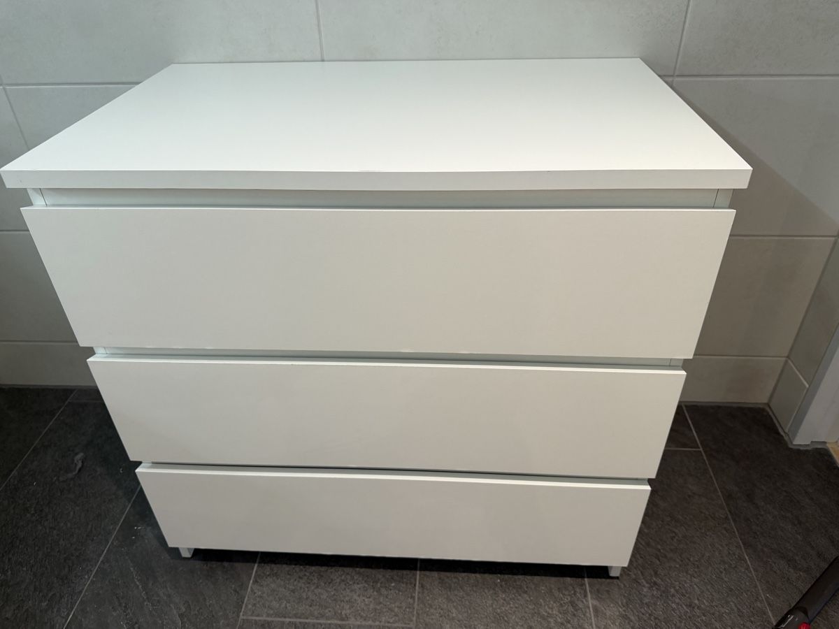 Commodes: Kommode weiss 3 Schubladen, Ikea – D'occasion à Küsnacht ZH par ToddyGinger