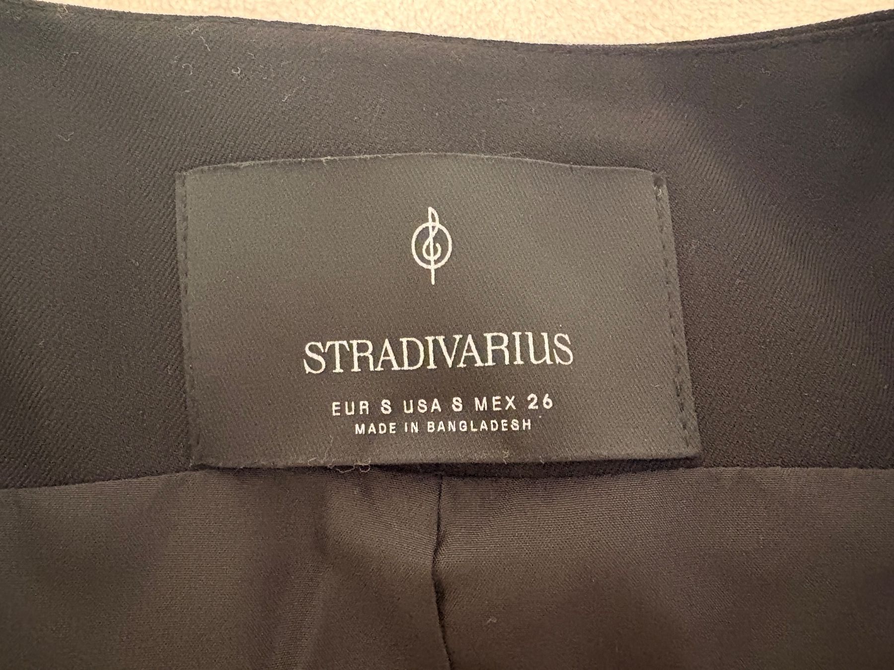 Stradivarius Gilet & Giacche senza maniche: Elegante Damenweste – Nuovo (secondo la descrizione) da Schöftland venduto da lor_7qg8 2