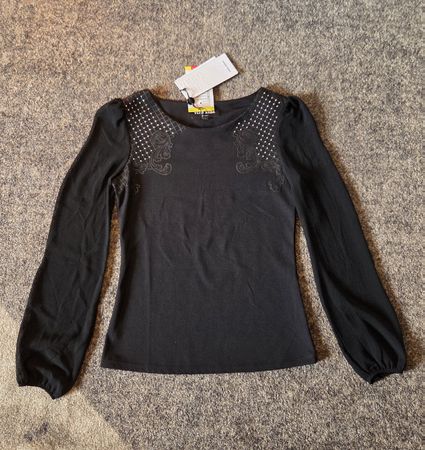Schwarze Bluse mit Strasssteinen